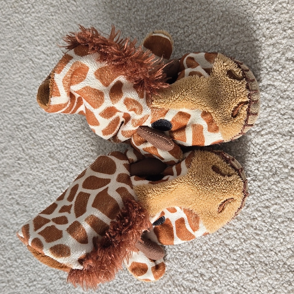 Little Blue House by Hatley Girls' Hi-Top Slouch Giraffe Slippers